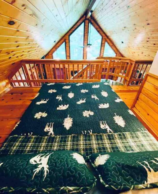 The Loft At Bear Mountain Log Cabins Eureka Springs Esterno foto